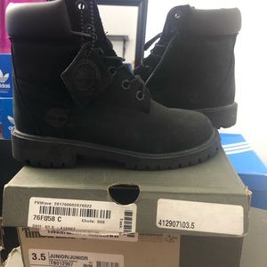 Black timbs